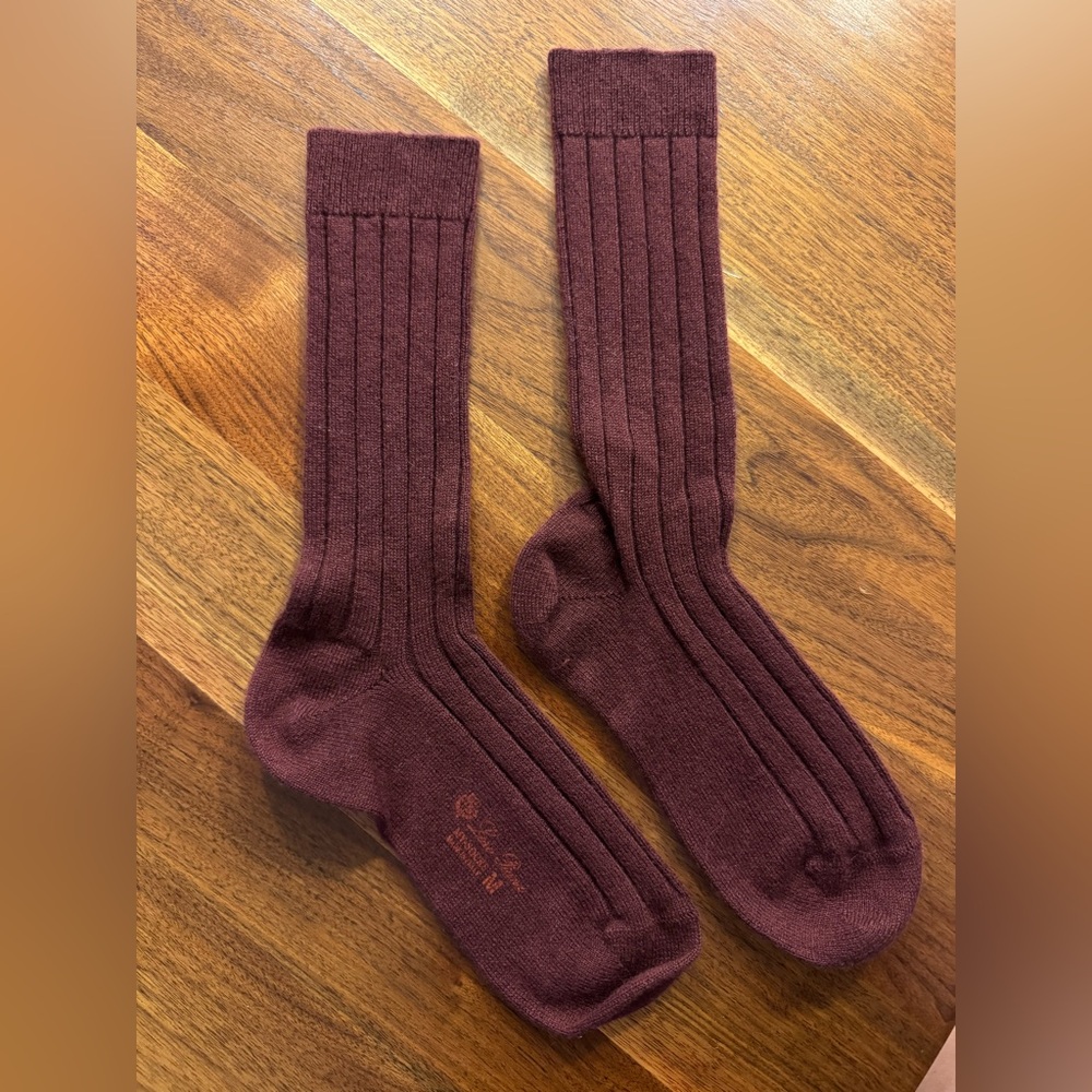 Loro Piana Ribbed Burgundy Socks